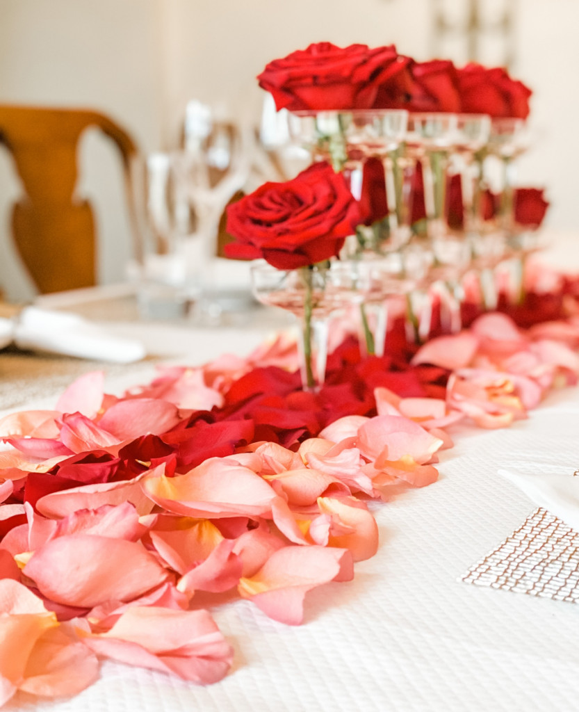 Valentine's Day Table & Decor