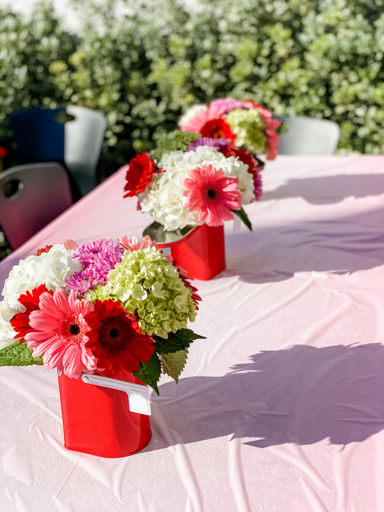 Valentine's Day Table & Decor